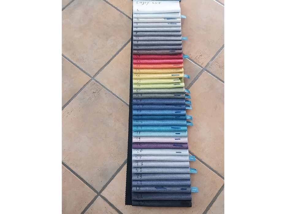 Poltroncina Valentina in tessuto antimacchia