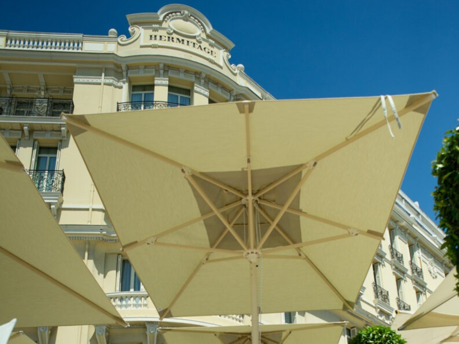 Ombrellone a palo centrale Party