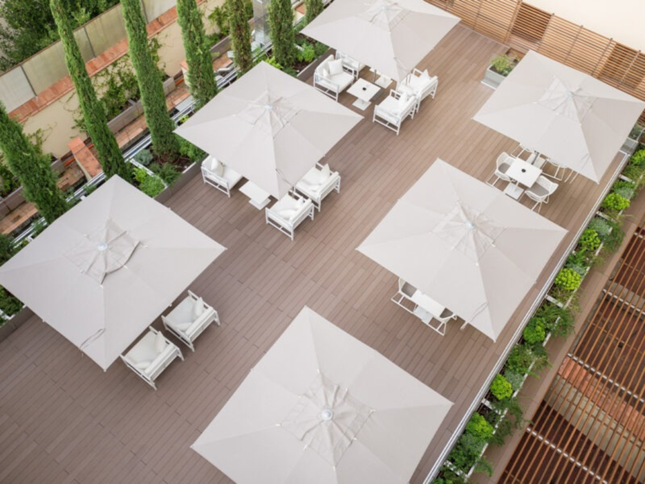 Ombrellone a palo centrale Party