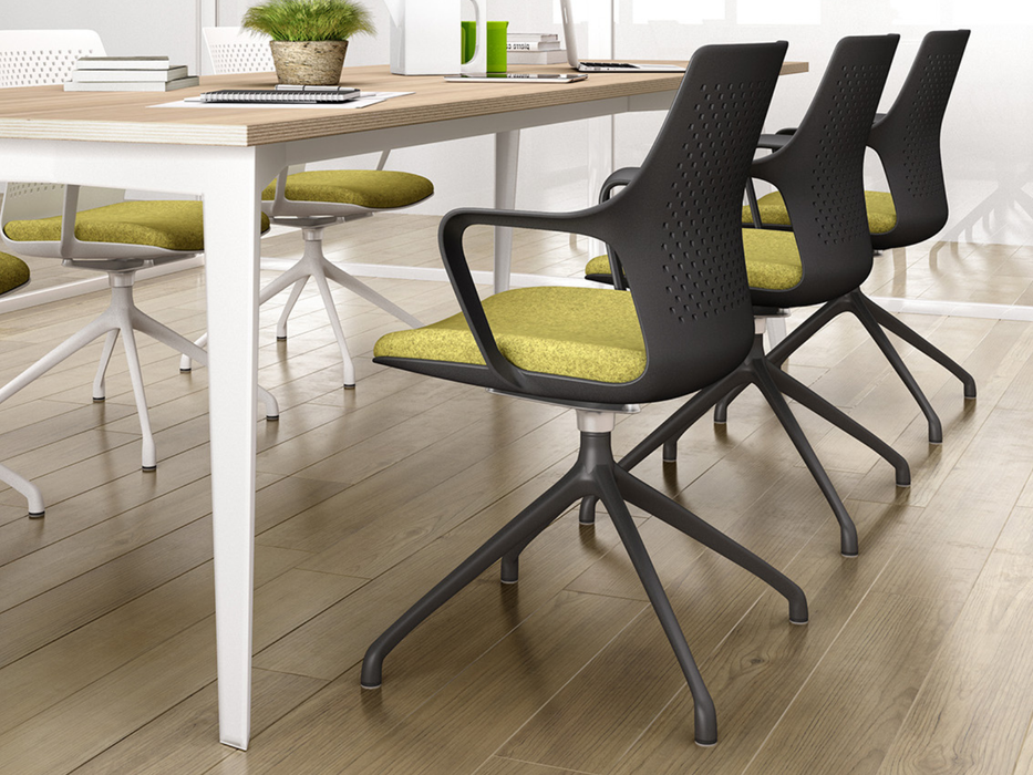 Sedia Ipa con Sedile Imbottito