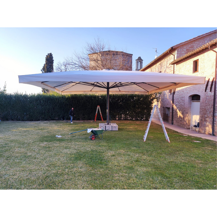 Giant umbrella with central pole anthracite Titano Classic 8X8 m